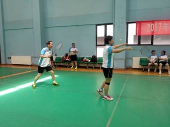 说明: E:\工作\2012.8-  万象城awc官网登录入口\0 分工会 工作\2017年 相关\5.13 四院羽毛球比赛\照片\陈天宁 老师提供\QQ图片20170515083612.jpg